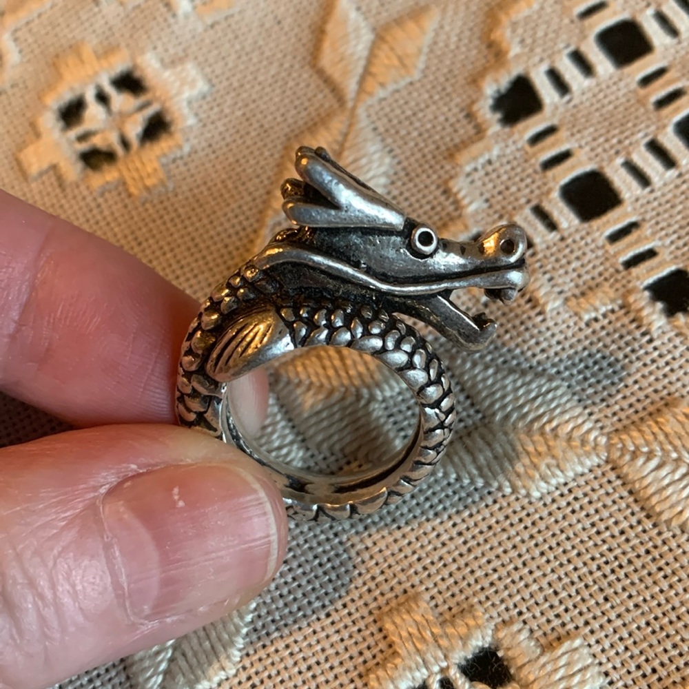 3/25$ Dragon ring 6.5